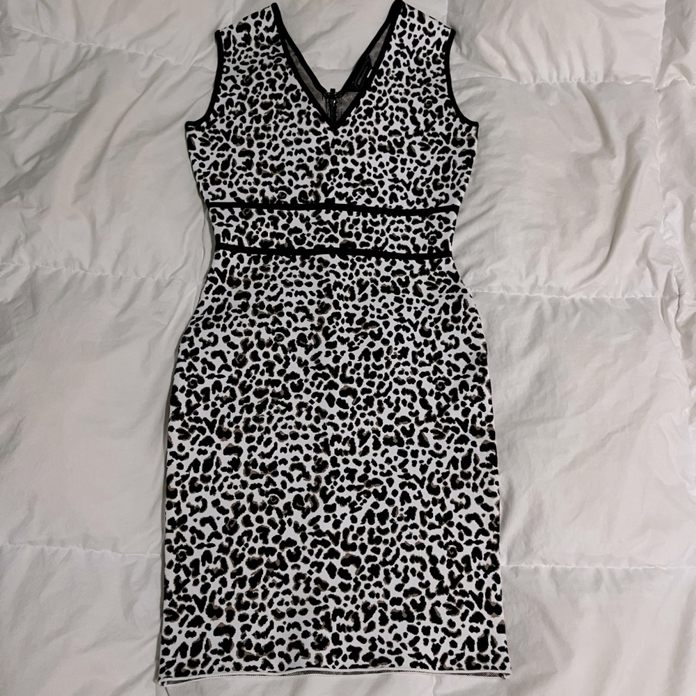 BCBGMaxAzria Cheeta Print Bodycon Dress w/ Exposed Back Zipper Size Small
